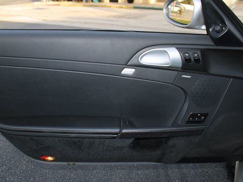 Used 2006 Porsche Cayman S RWD image 33