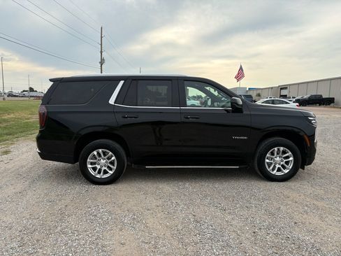 Used 2025 Chevrolet Tahoe LT RWD image 4