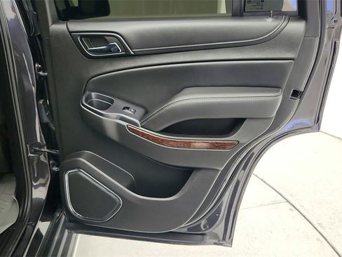 Used 2016 GMC Yukon SLE w/ Convenience Package image 34