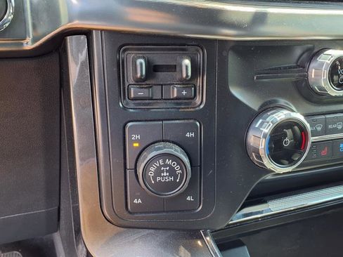 Used 2022 Ford F150 Lariat image 16