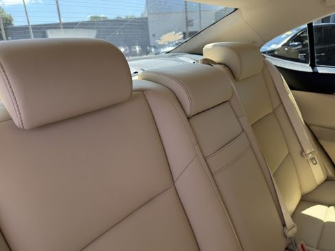 Used 2013 Lexus ES 350 w/ Premium Pkg FWD image 43