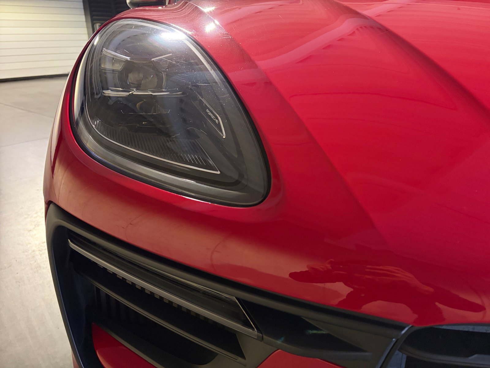 Certified 2023 Porsche Macan S AWD/4WD image 14