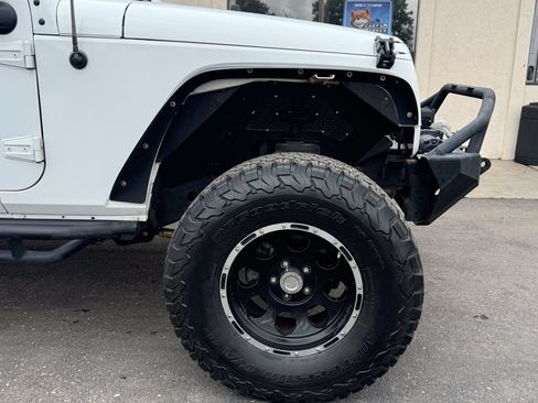 Used 2016 Jeep Wrangler Unlimited Sport w/ Quick Order Package 24S AWD/4WD image 2