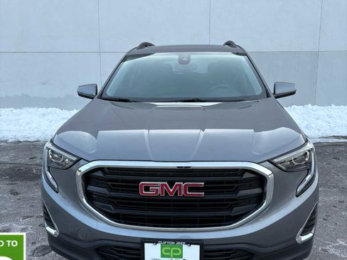 Used 2021 GMC Terrain SLE w/ Driver Convenience Package image 3