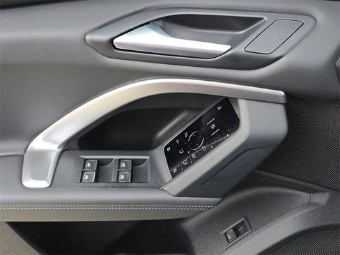 New 2025 Audi Q5 Premium image 19