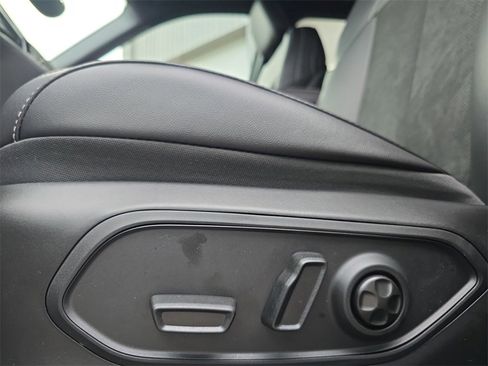 New 2025 Jeep Grand Cherokee Laredo image 27