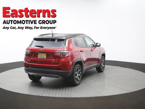 Used 2024 Jeep Compass Limited AWD/4WD image 38
