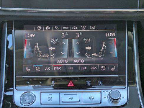 Used 2023 Audi Q8 Prestige w/ Prestige Package image 19