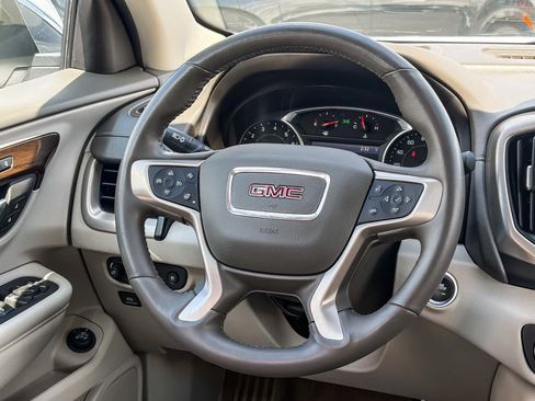 Used 2020 GMC Terrain Denali w/ Denali Premium Package FWD image 14