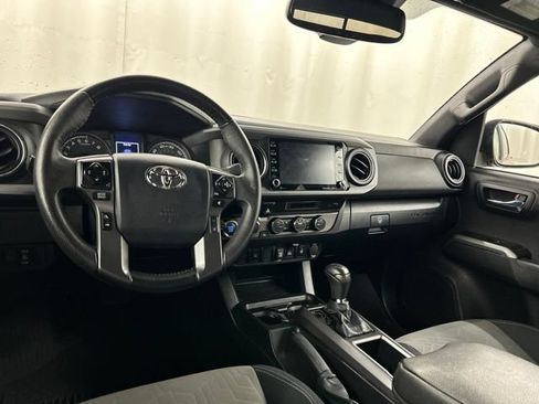 Used 2023 Toyota Tacoma TRD Sport AWD/4WD image 21