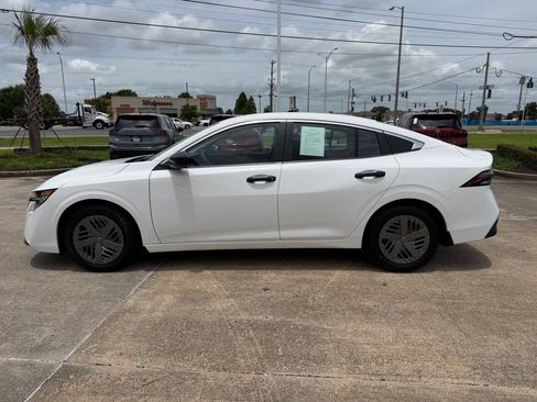 Used 2026 Nissan Sentra S w/ Floor Mat Package FWD image 2