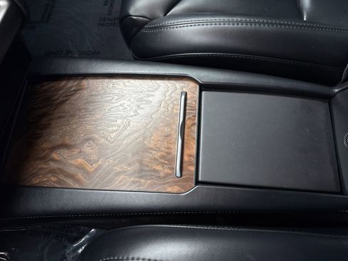 Used 2019 Tesla Model S Long Range AWD/4WD image 34