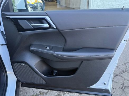 New 2026 Mitsubishi Outlander SE image 25