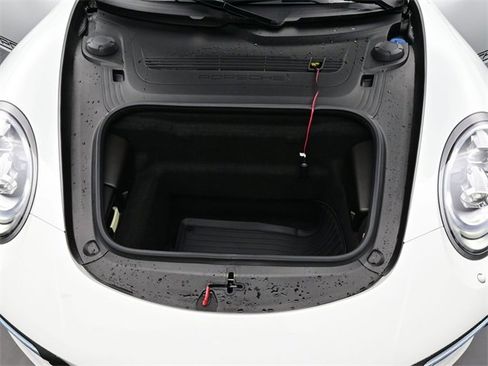 Used 2018 Porsche 911 Turbo image 18