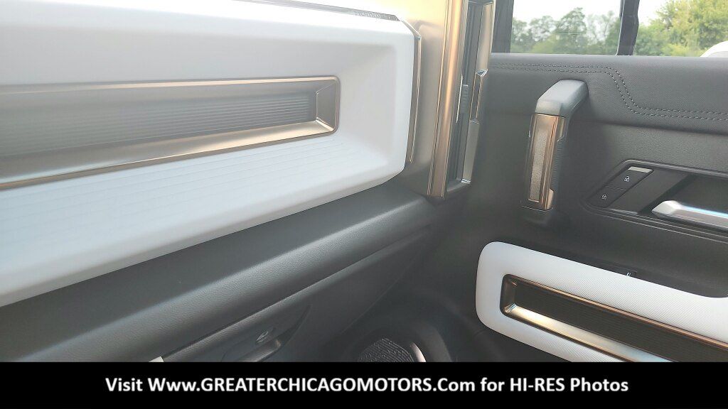 Used 2024 GMC Hummer EV 3X w/ Omega Edition AWD/4WD image 18