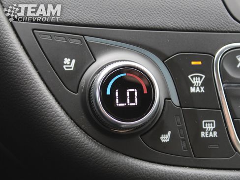 Used 2023 Chevrolet Malibu LT FWD image 19