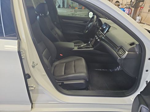 Used 2022 Honda Accord Sport image 10