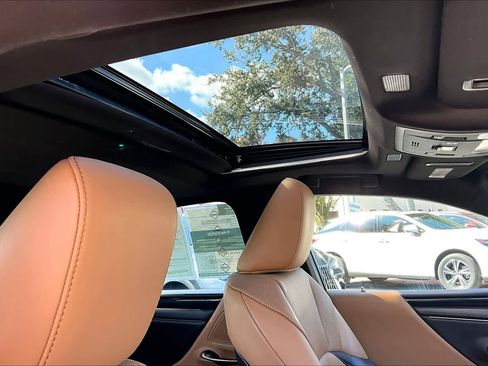 Used 2020 Lexus ES 350 w/ Premium Package image 14