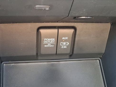 Used 2023 Honda Passport EX-L image 25