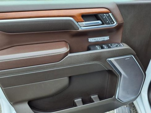 Used 2023 GMC Sierra 1500 Denali w/ Denali Reserve Package image 21