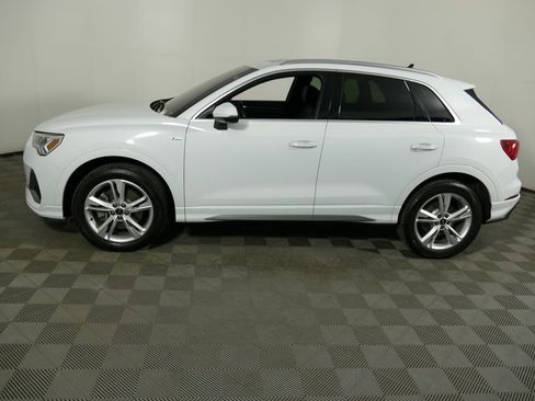 Used 2024 Audi Q3 2.0T Premium AWD/4WD image 27