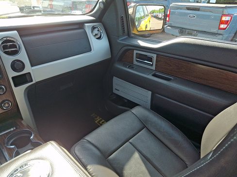 Used 2014 Ford F150 Lariat w/ Equipment Group 502A Luxury AWD/4WD image 16