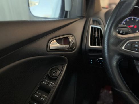 Used 2016 Ford Focus RS image 24