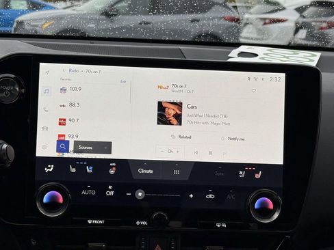 Used 2022 Lexus NX 450h+ AWD image 10