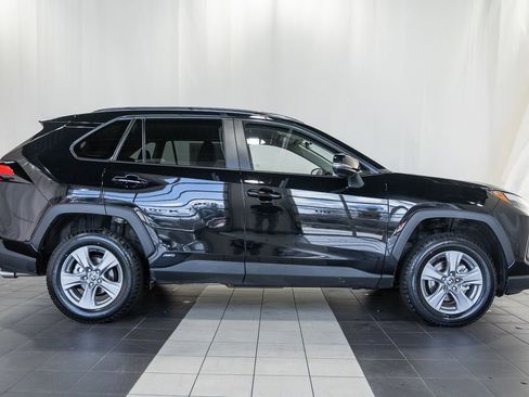 Used 2025 Toyota RAV4 XLE image 3