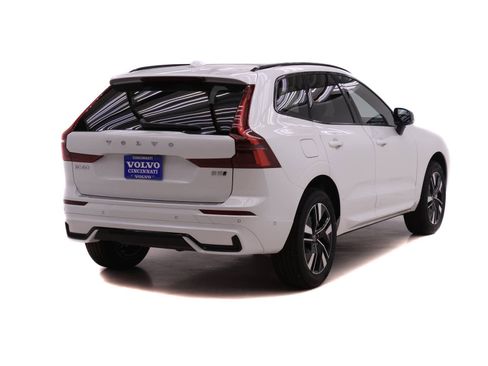 New 2026 Volvo XC60 B5 Plus w/ Protection Package Premier AWD/4WD image 4
