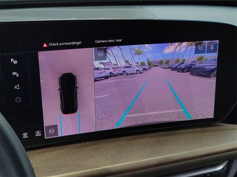 Used 2025 Audi Q5 Premium w/ Convenience Package image 13