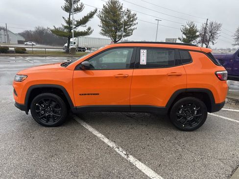 New 2026 Jeep Compass Latitude image 17