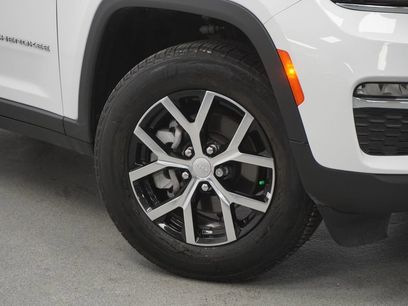 Used 2025 Jeep Grand Cherokee Limited