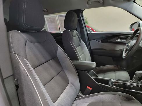 Certified 2023 Chevrolet TrailBlazer LT w/ Convenience Package AWD/4WD image 15