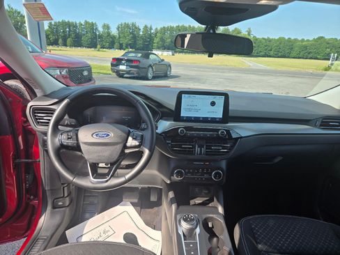Used 2023 Ford Escape Active AWD/4WD image 19
