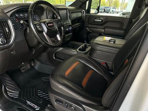 Used 2023 GMC Sierra 2500 AT4 image 9