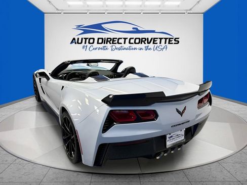 Used 2018 Chevrolet Corvette Grand Sport w/ Carbon 65 Edition RWD image 13