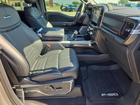 Used 2025 Ford F150 Platinum w/ Equipment Group 702A High AWD/4WD image 27