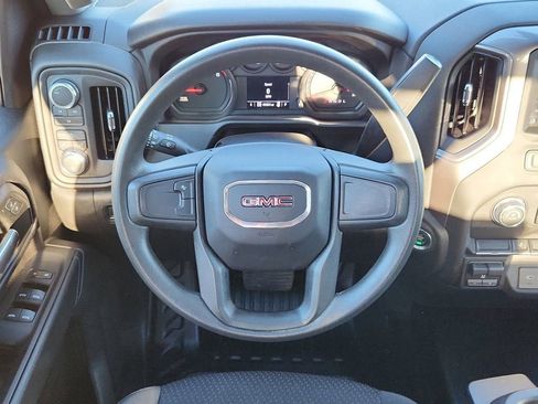 Used 2024 GMC Sierra 2500 Pro image 12