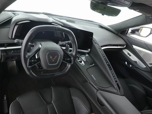 Used 2023 Chevrolet Corvette Stingray image 18