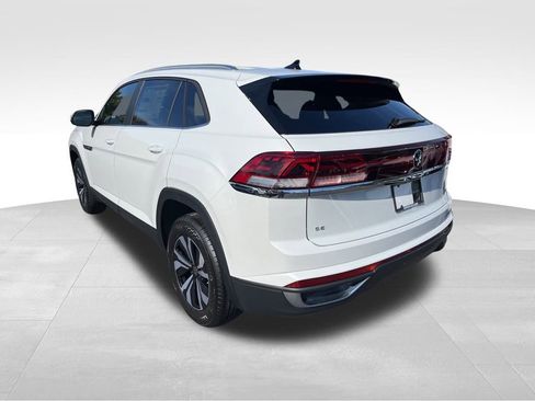 New 2026 Volkswagen Atlas Cross Sport SE image 5