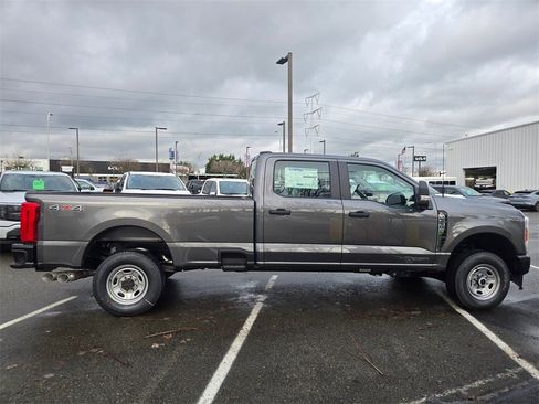 New 2026 Ford F350 XL image 4