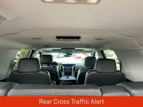 Used 2019 Cadillac Escalade ESV Premium Luxury RWD image 23