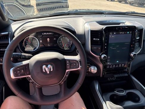 Used 2025 RAM 1500 Laramie AWD/4WD image 10
