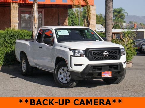 Used 2022 Nissan Frontier S image 2