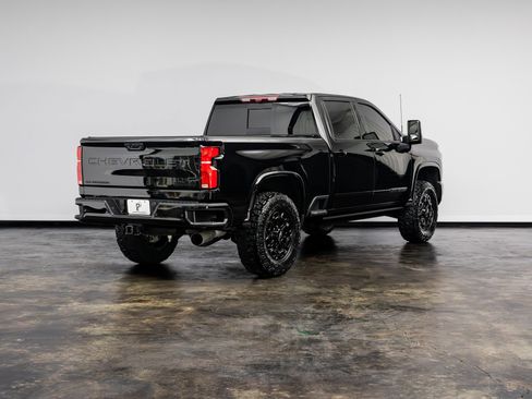 Used 2024 Chevrolet Silverado 2500 High Country w/ Midnight Edition AWD/4WD image 23