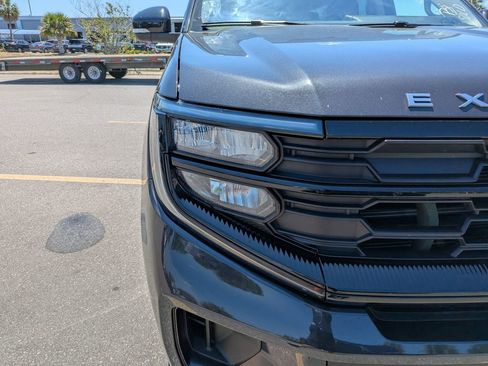 Used 2025 Ford Expedition Max Active image 11