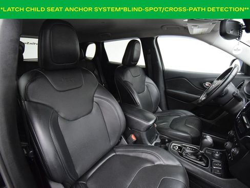Used 2019 Jeep Cherokee Limited AWD/4WD image 17