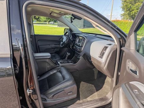 Used 2018 Chevrolet Colorado Z71 w/ Z71 Midnight Edition AWD/4WD image 22