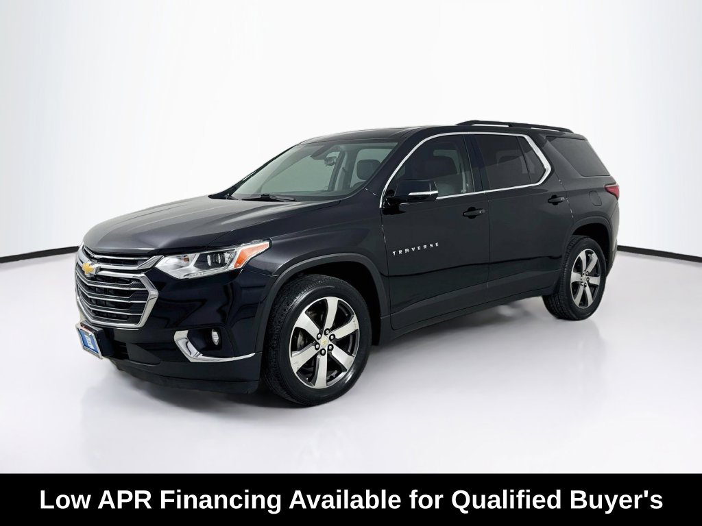 Used 2019 Chevrolet Traverse LT w/ LT Premium Package FWD image 3